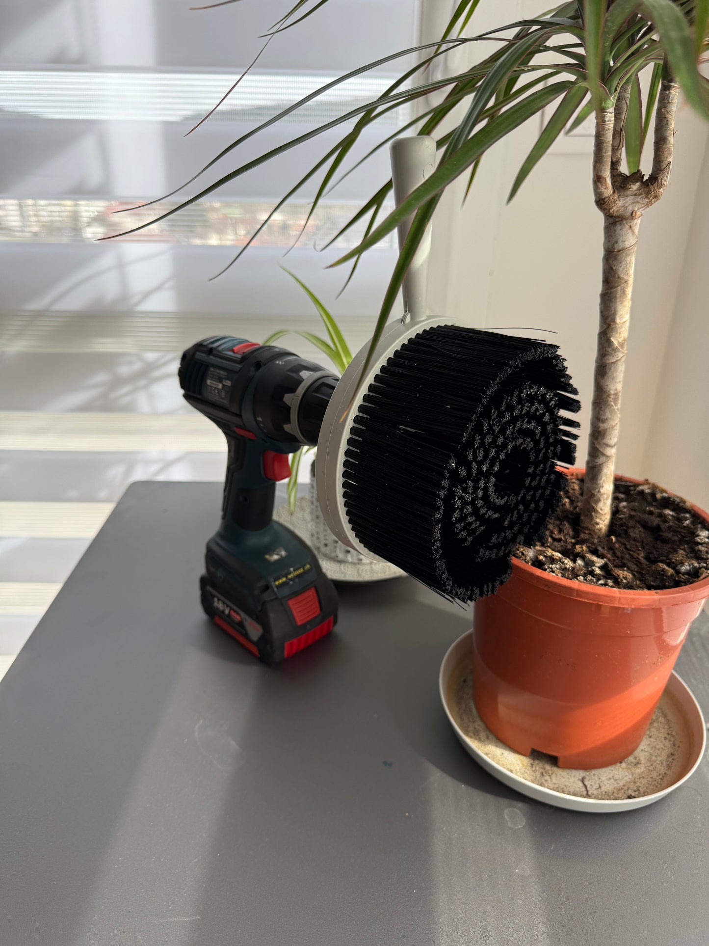 Veltor Pro Brush – Brosse industrielle anti-éclaboussures pour visseuse & polisseuse (No Splash)